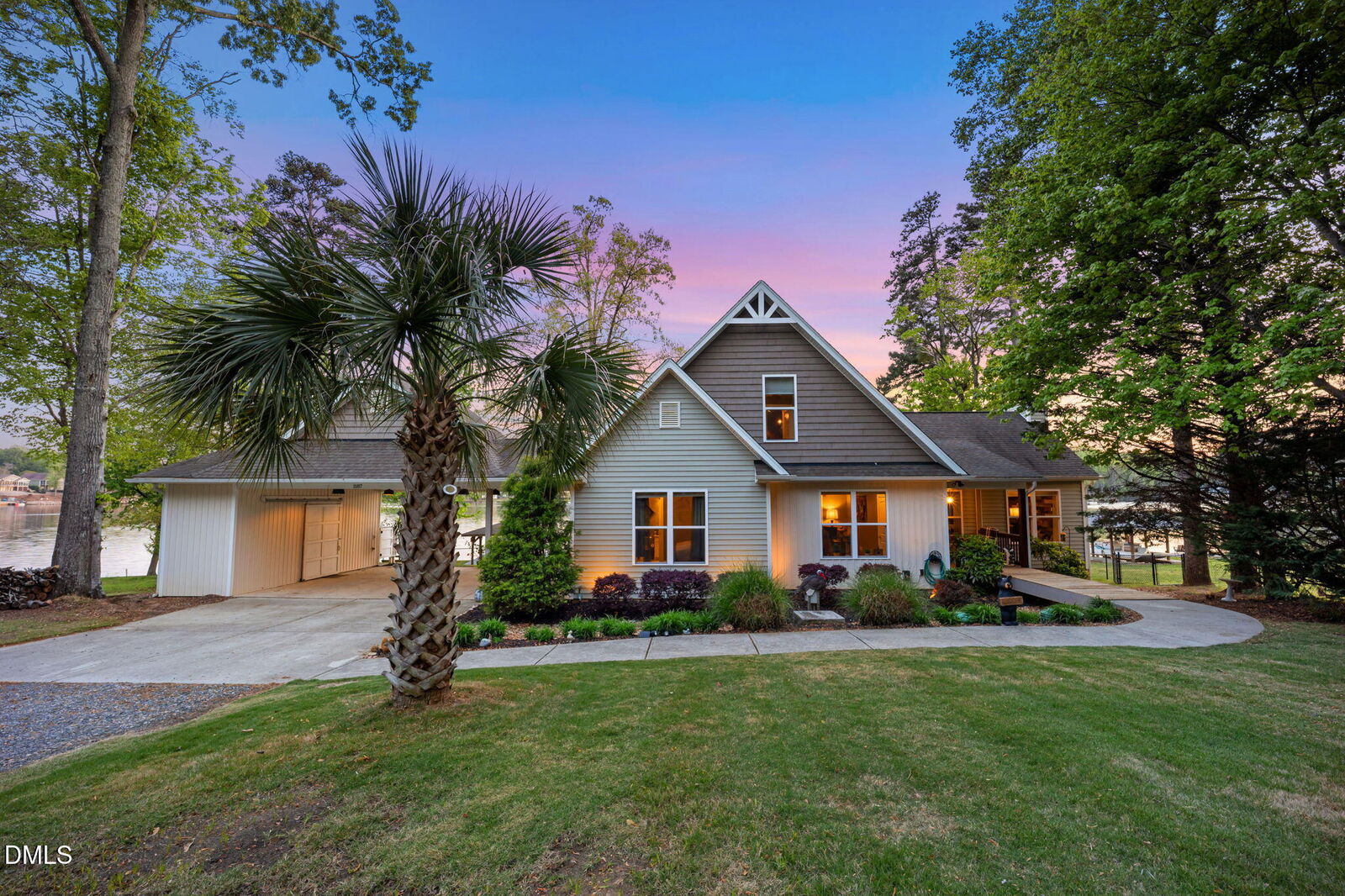 Property Photo:  1187 Sagamore Drive  NC 27549 