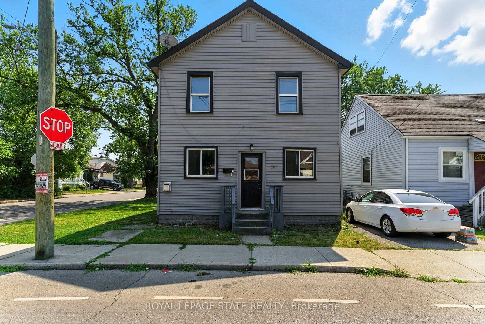 Property Photo: 510 Britannia Avenue ON L8H 1Z6