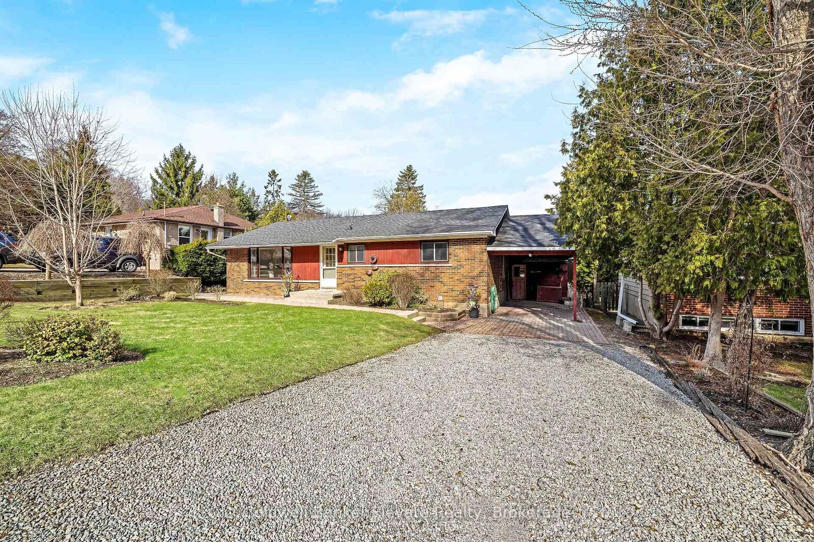 Property Photo:  65 John Street  ON L7G 2J9 