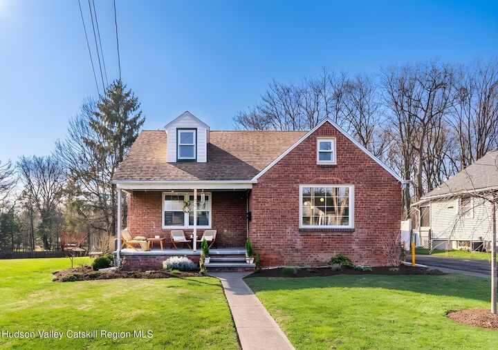 Property Photo:  53 Fairview  NY 12401 