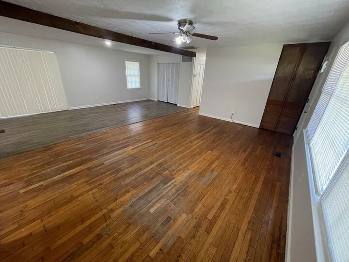 Property Photo:  1303 Pineview Dr  GA 31602 