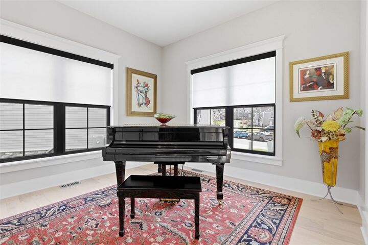 Property Photo:  5018 Spruce Rd  PA 15044 