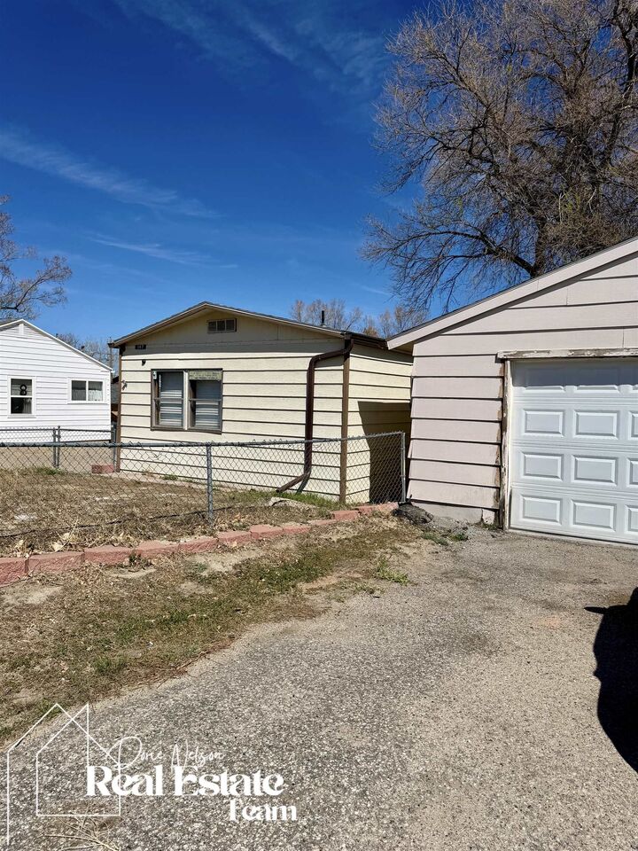 Property Photo:  147 S 4th Avenue  WY 82644 