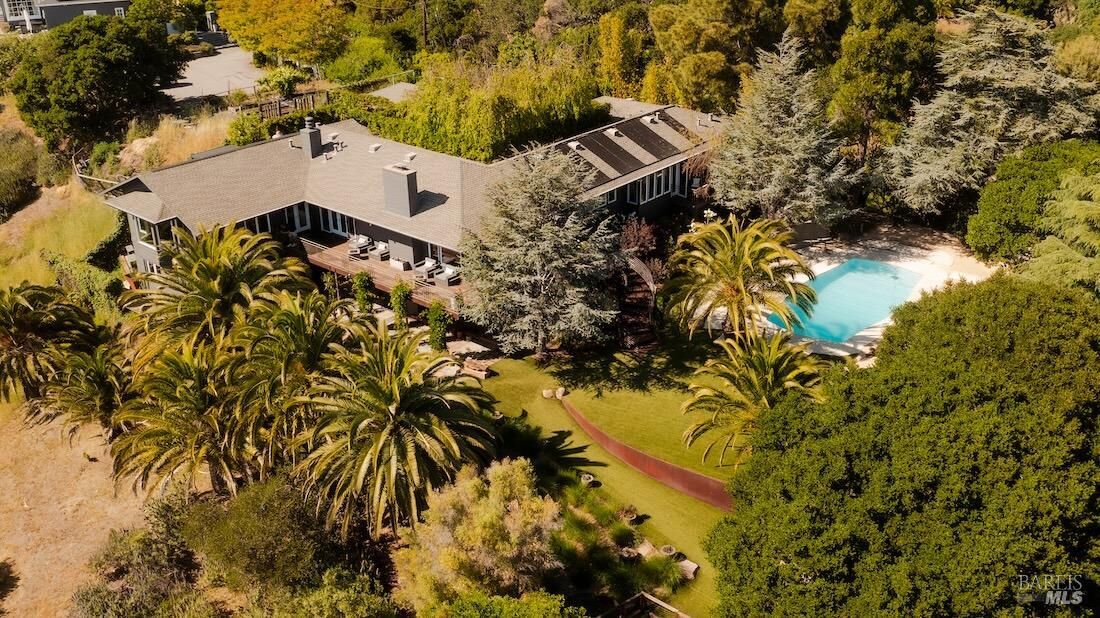 Property Photo:  10 Morgan Lane  CA 94901 