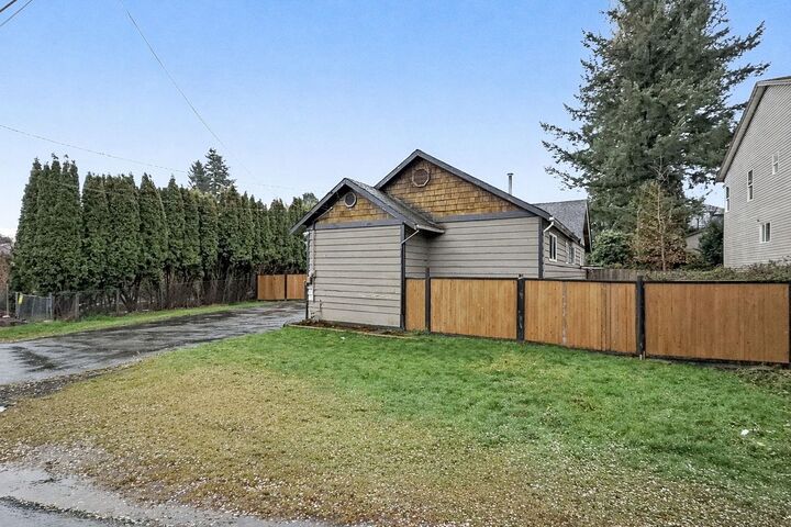 Property Photo: 33056 Cherry Avenue BC V2V 2T9