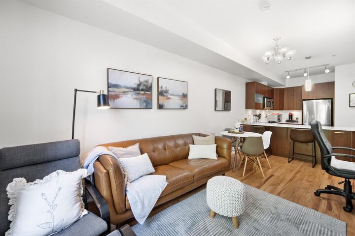 13321 102A Avenue 203 — photo 1