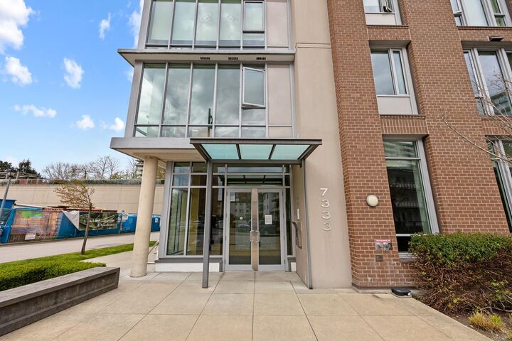 Property Photo: 7333 Murdoch Avenue 301 BC V6Y 0J8