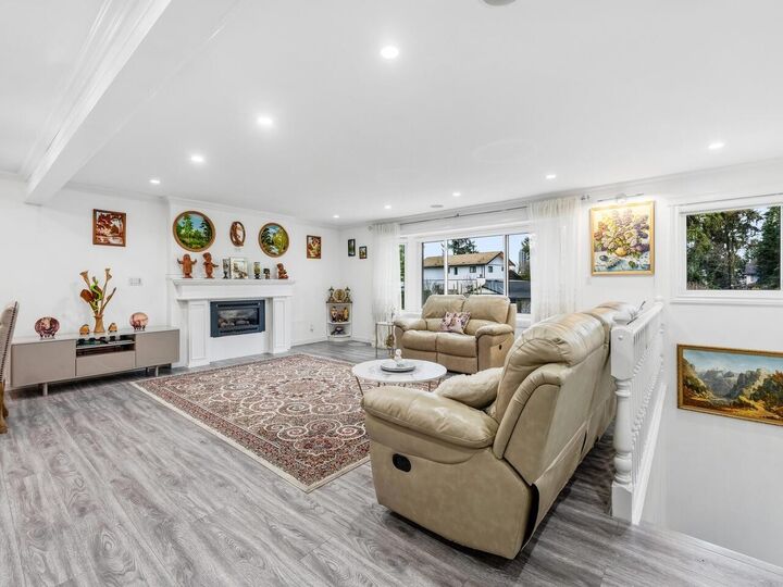 Property Photo: 2515 Battistoni Place BC V3B 5W1