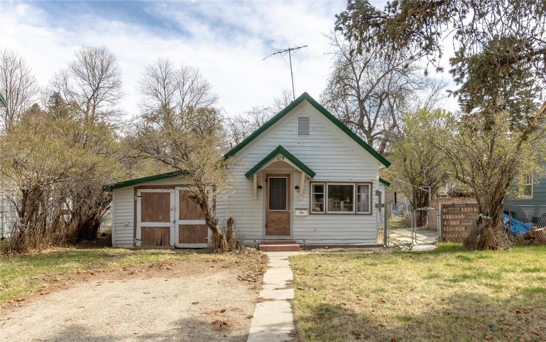 Property Photo:  119 S Woodard Avenue  MT 59001 