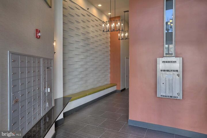 Property Photo: 231 State Street 504 PA 17101