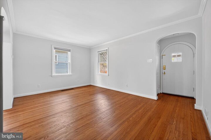 Property Photo:  312 Washington Avenue  NJ 08107 