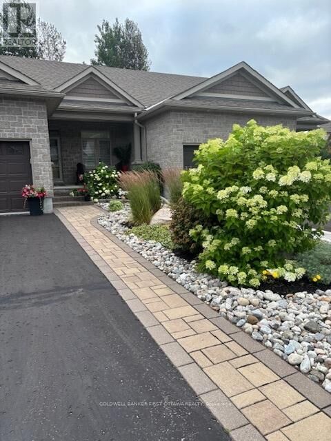 Property Photo:  239 Royal Landing Gate  ON K0G 1J0 