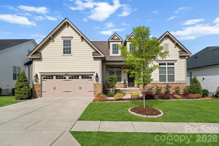 Property Photo:  82212 Standing Oak Drive  NC 28278 