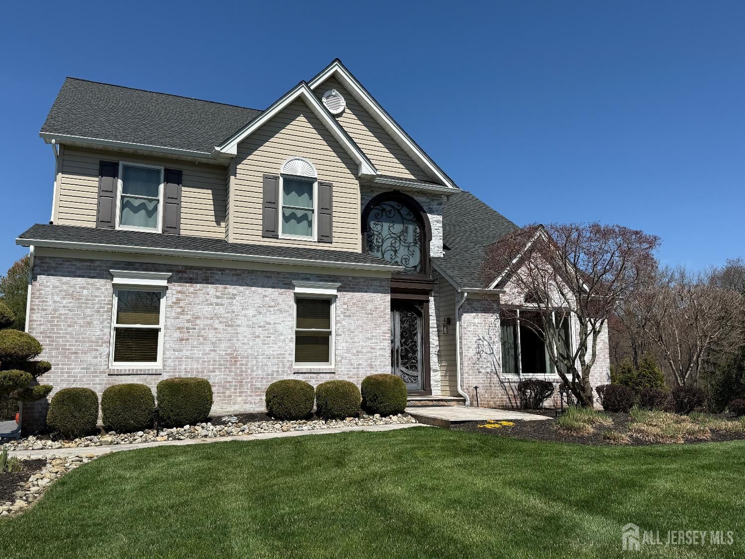 Property Photo:  6 Deerfield Drive  NJ 08831 