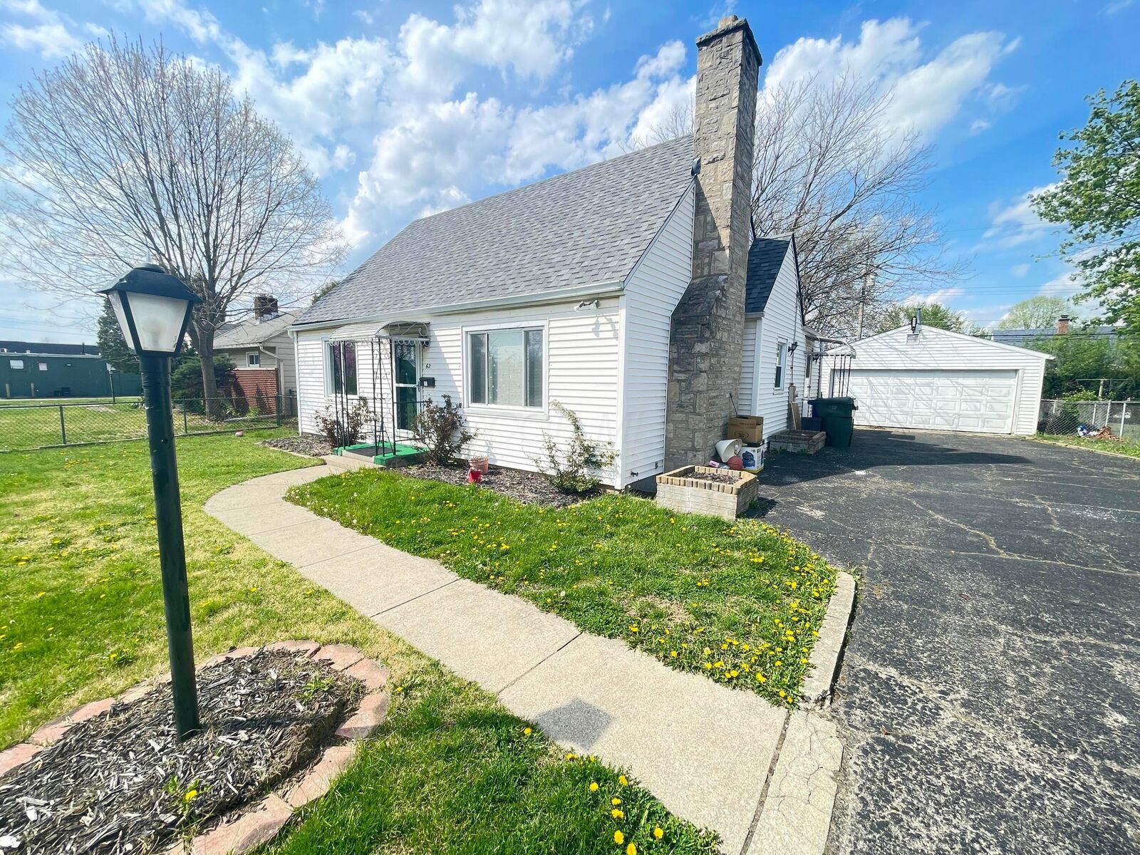 Property Photo:  62 Southgate Drive  OH 43207 