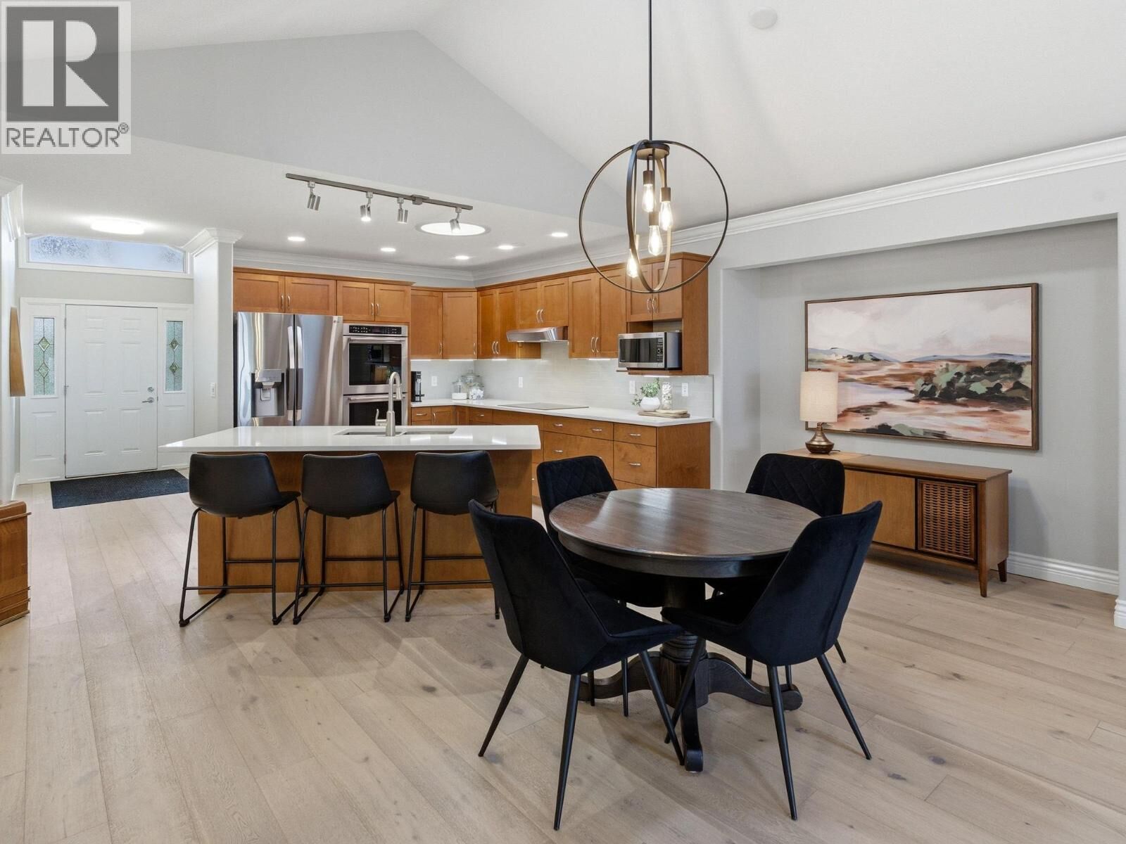 Property Photo: 2100 Boucherie Road 8 BC V4T 2X1