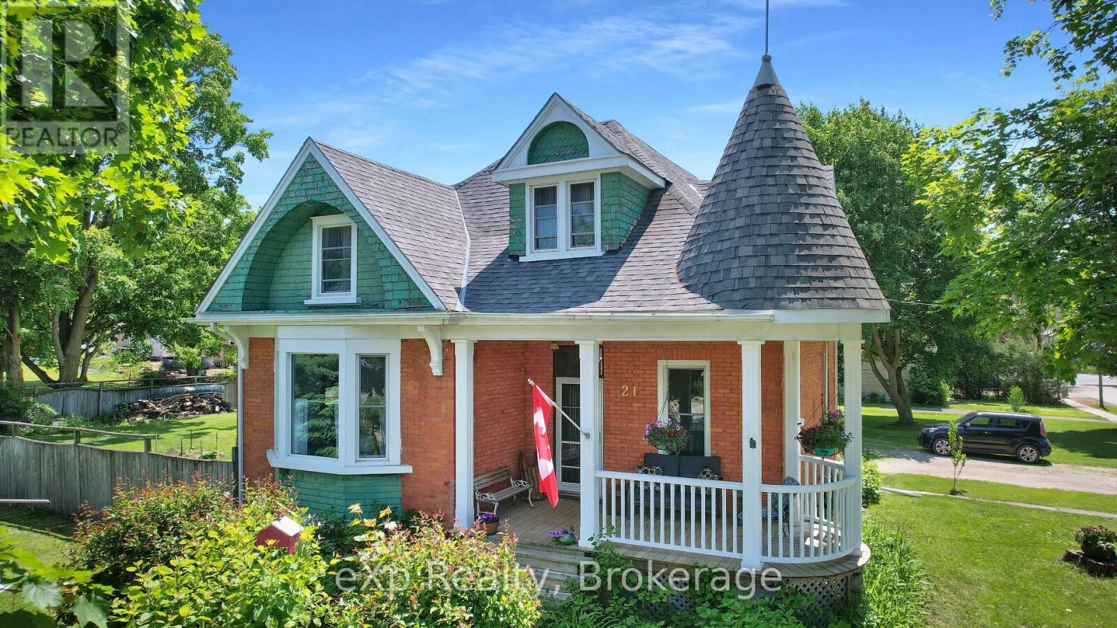 Property Photo: 21 William Street North ON N0G 1M0