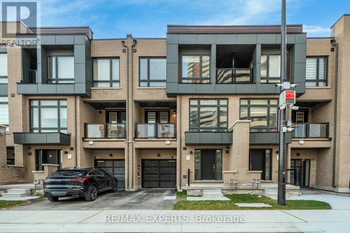 Property Photo: 34 Dandara Gate ON L4L 0B6