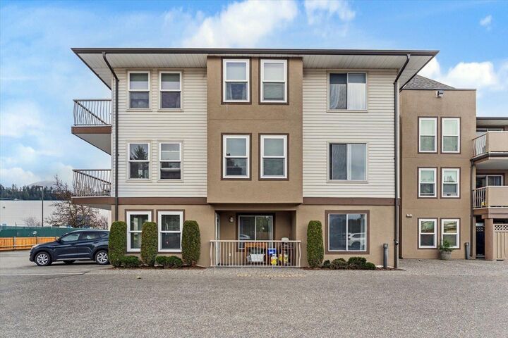 Property Photo:  45702 Watson Road 111  BC V2R 3E6 