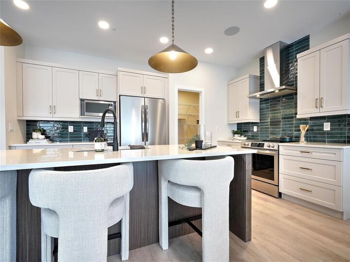 Property Photo: 332 Pathfinder Trail MB R3Y 2K6