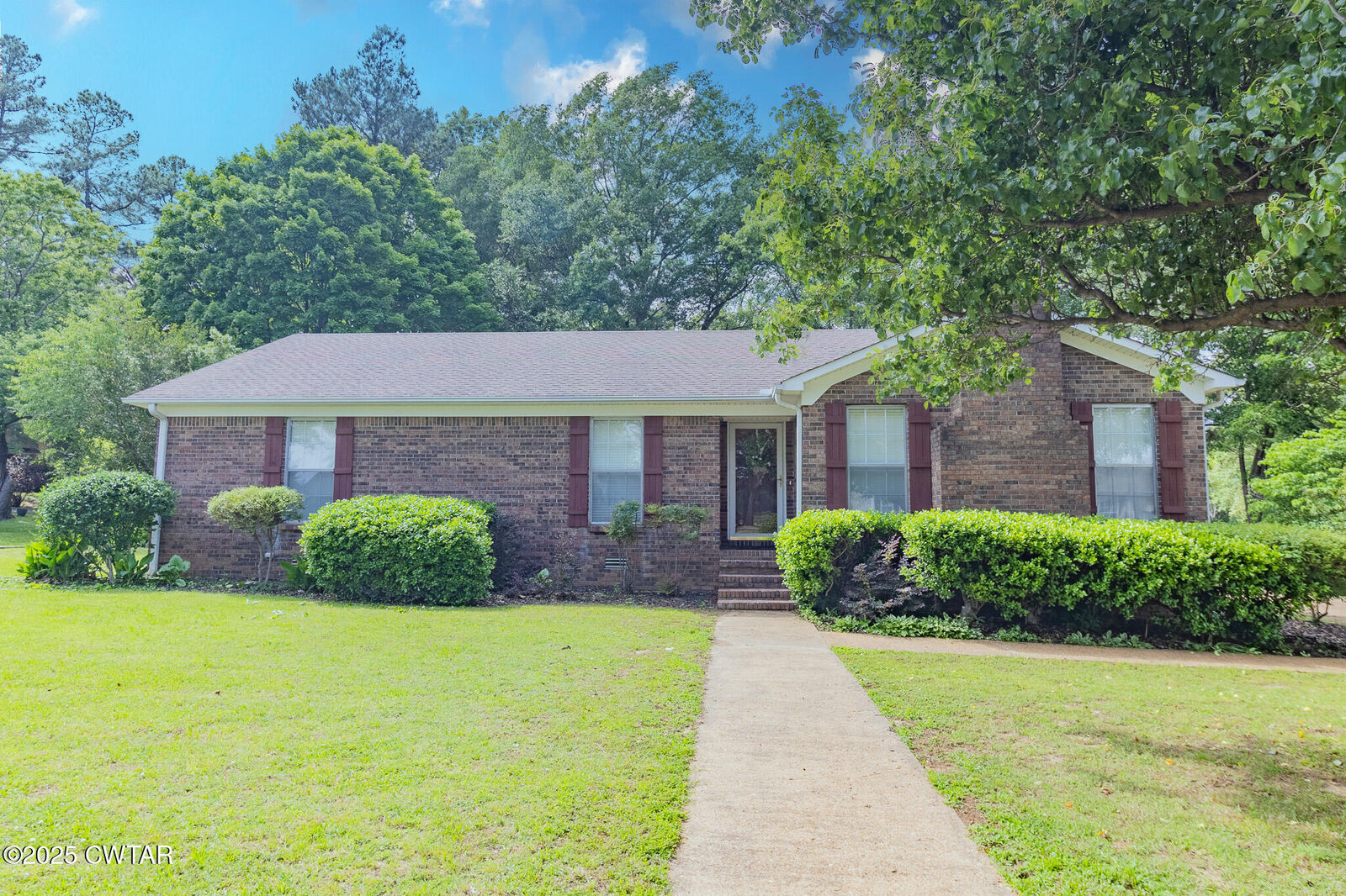 Property Photo:  857 Thomas Street  TN 38012 