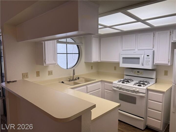 Property Photo:  930 North Sloan Lane 203  NV 89110 