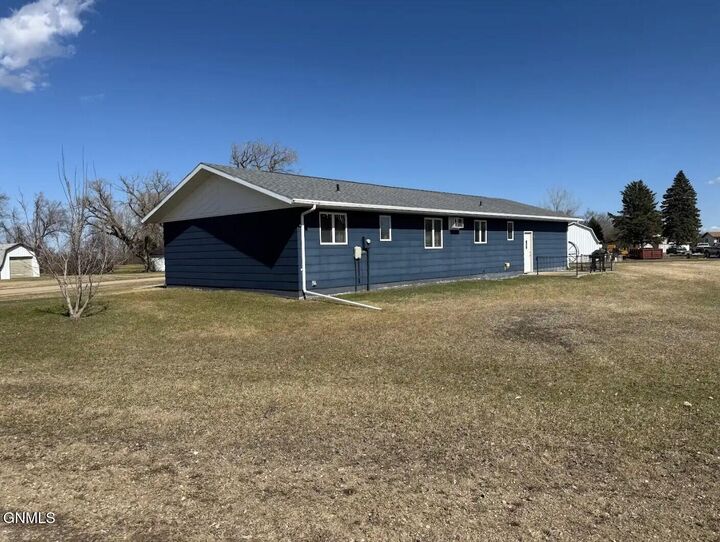 Property Photo:  101 3rd Street NE  ND 58456 