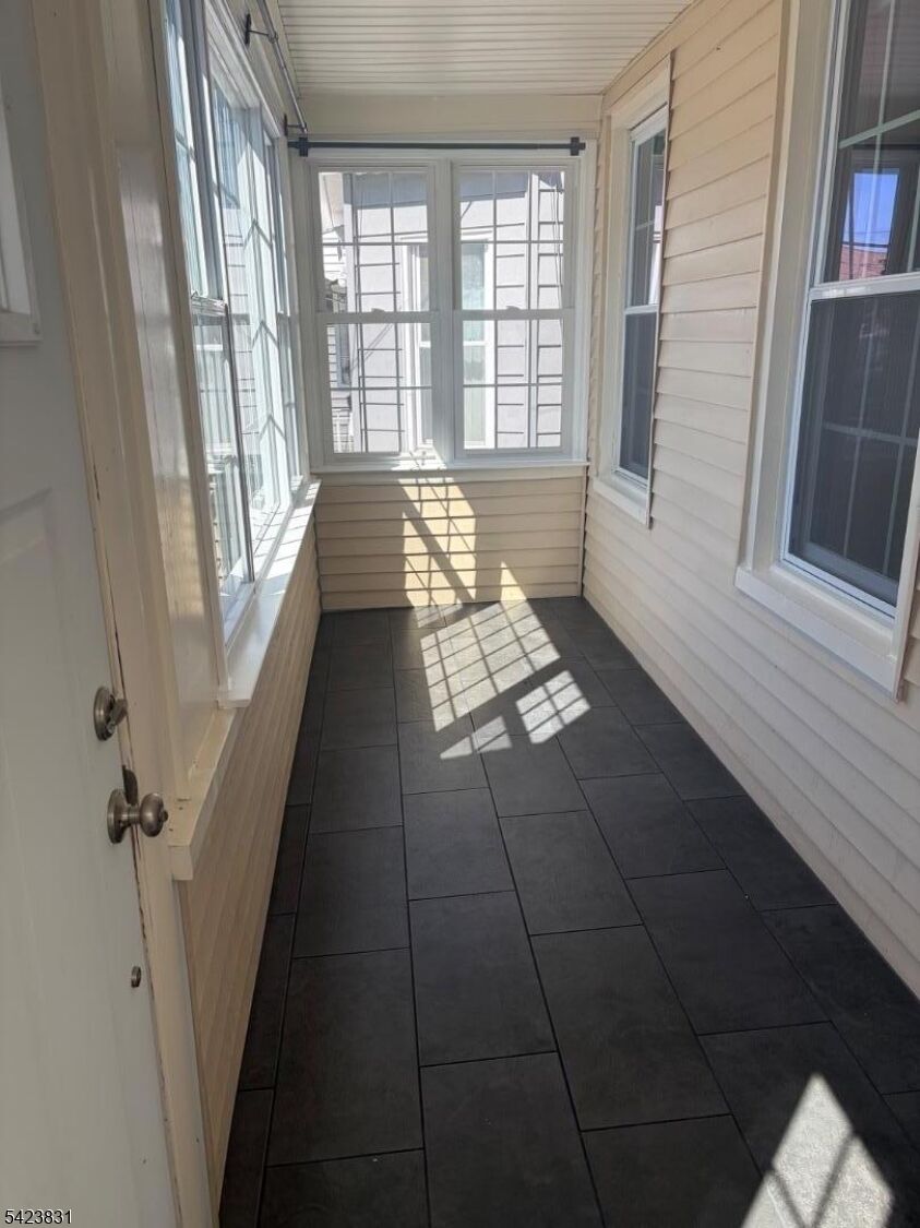 Property Photo:  819 Garden St 1  NJ 07202 