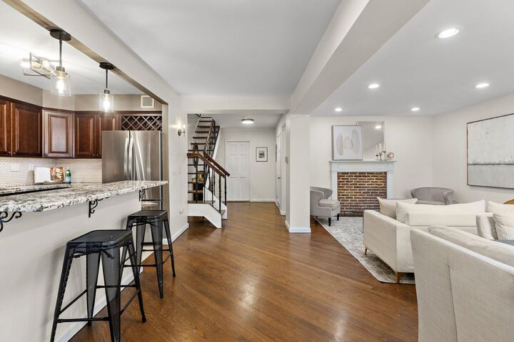 Property Photo:  412 Washington St 1B  NJ 07030 