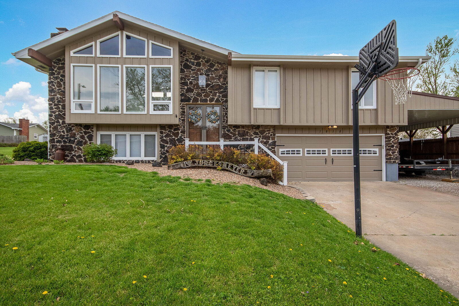 Property Photo:  1818 Beacon Street  MO 65265 
