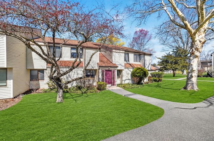 Property Photo:  51 Jefferson Oval F  NY 10598 