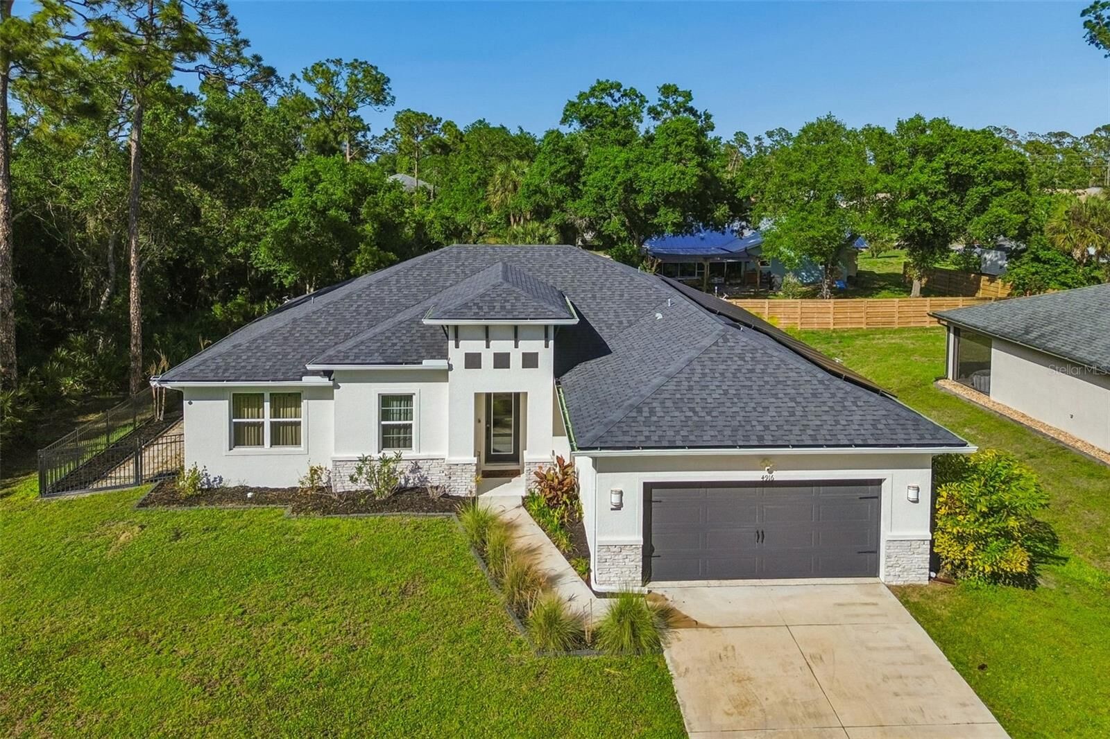 Property Photo:  4916 Hader Road  FL 34288 