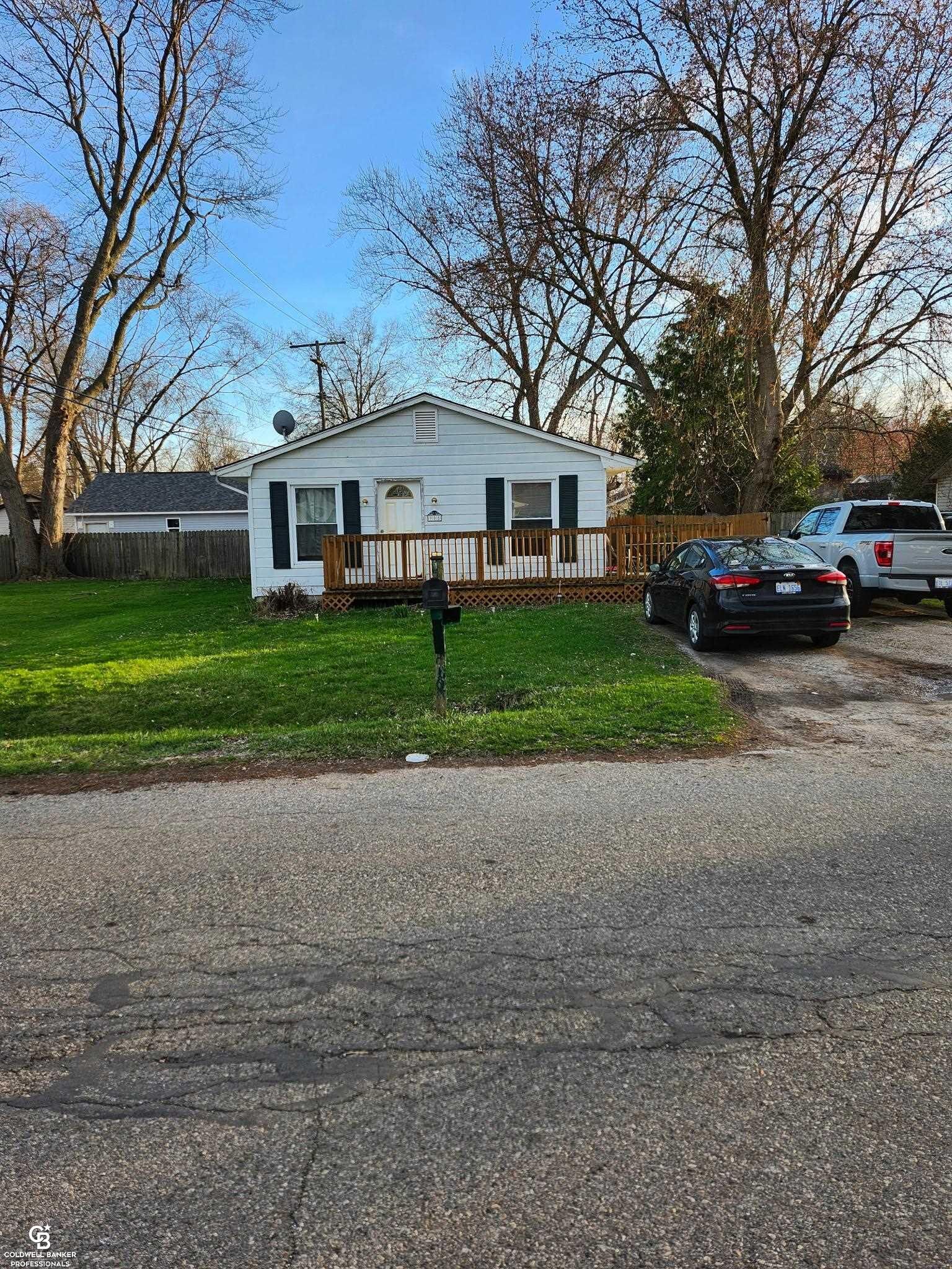 Property Photo:  905 Liberty Street  MI 48001 