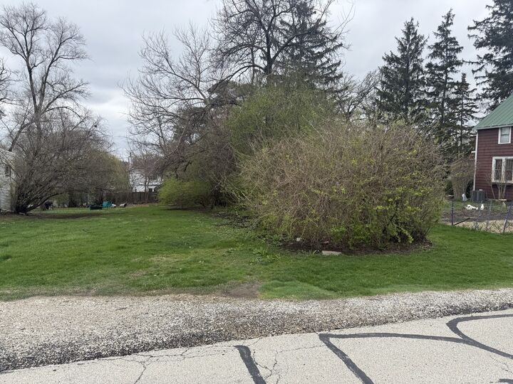 Property Photo:  4904 Rose Avenue  IL 60515 