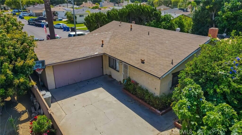 Property Photo:  12650 Glenshire  CA 90242 