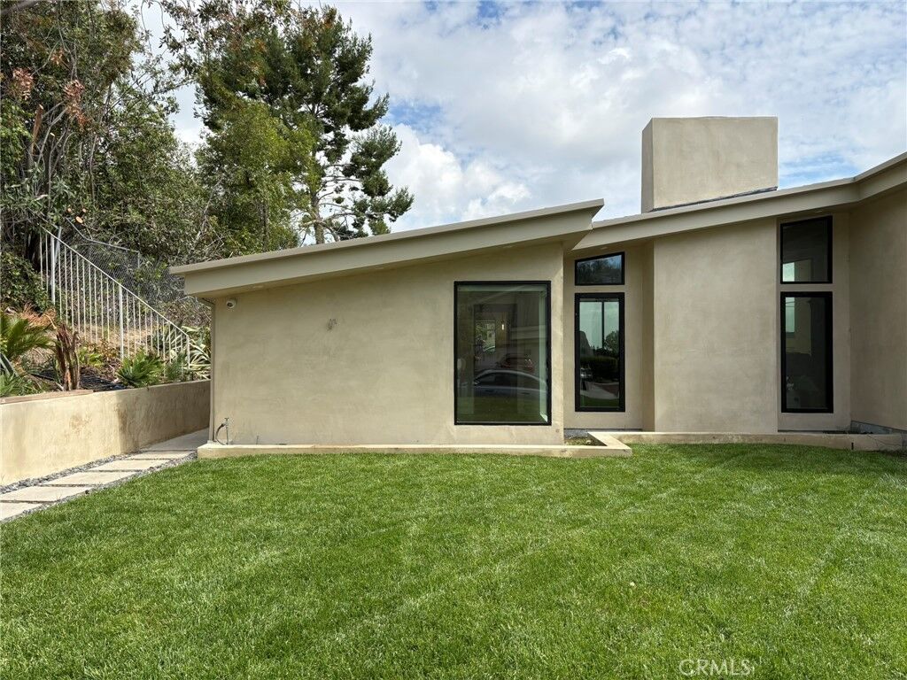 Property Photo: 4236 Ellenita Avenue CA 91356