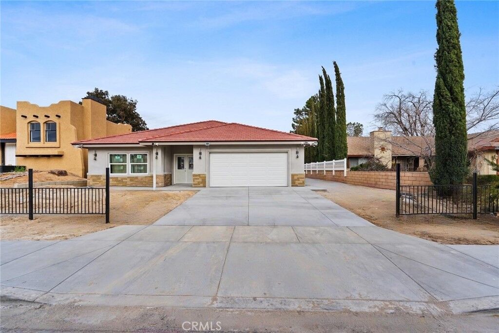 Property Photo:  15688 Kingswood  CA 92392 