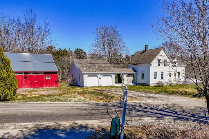 Property Photo: 36 Hathorne Point Road ME 04563