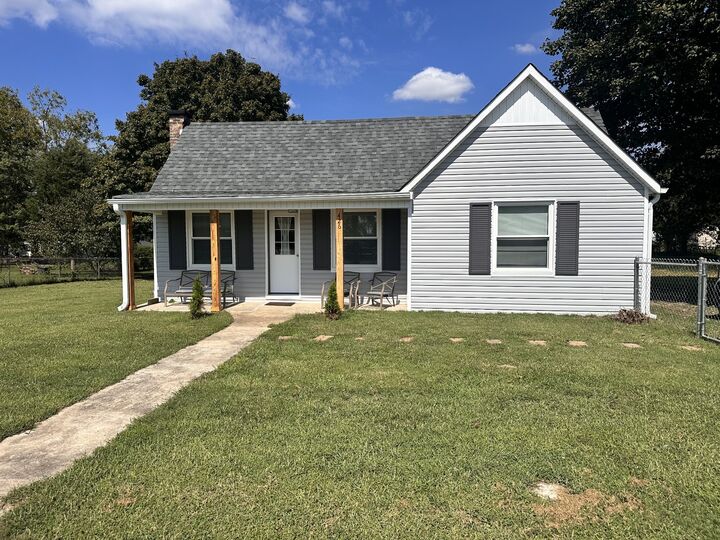 Property Photo: 426 Frank St TN 38464