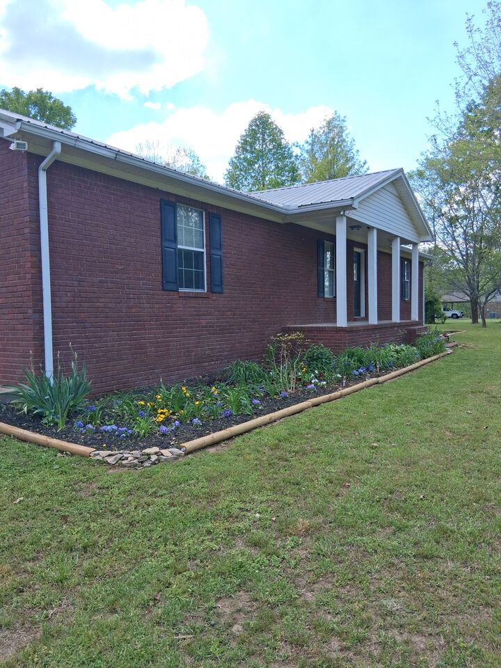 Property Photo: 547 Busby Rd TN 38469