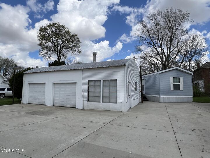 Property Photo:  404 N Main Street  OH 44817 