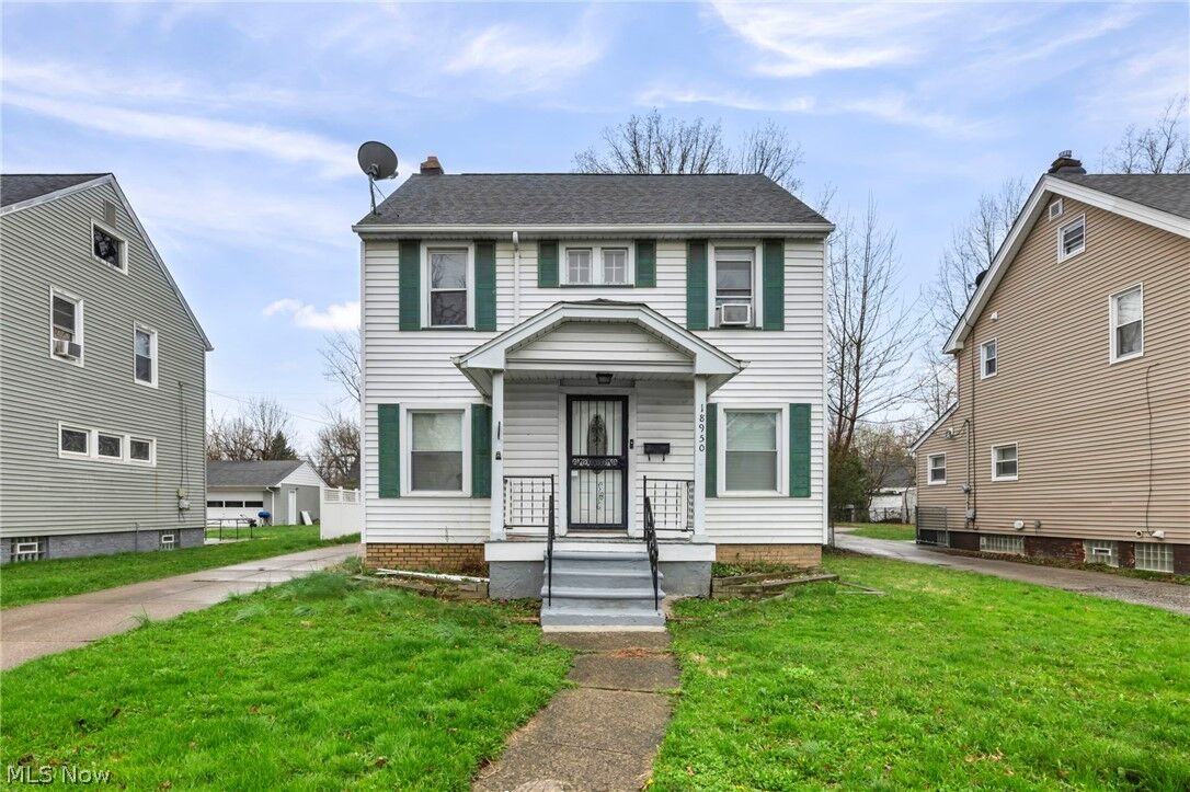 Property Photo:  18950 Meredith Avenue  OH 44119 