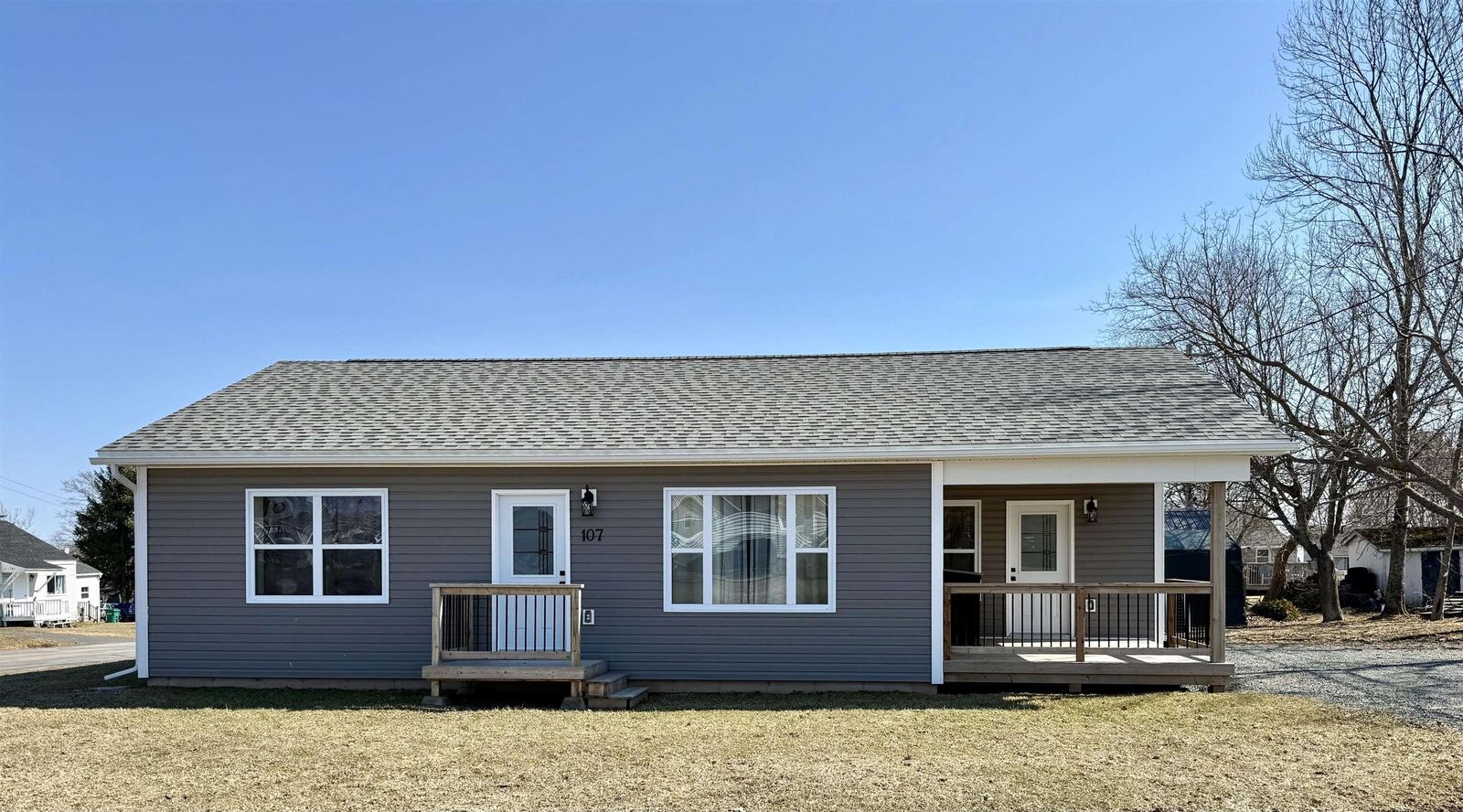 Property Photo: 107 Cedar Street NS B0K 1H0