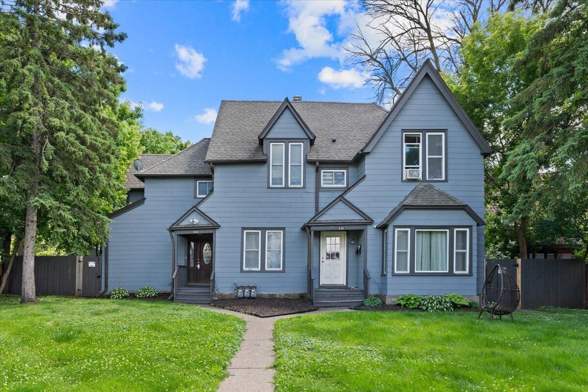 Property Photo: 1936-1938 Roblyn Avenue MN 55104