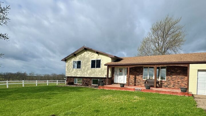 Property Photo: 19383 Highway 129 MO 63545