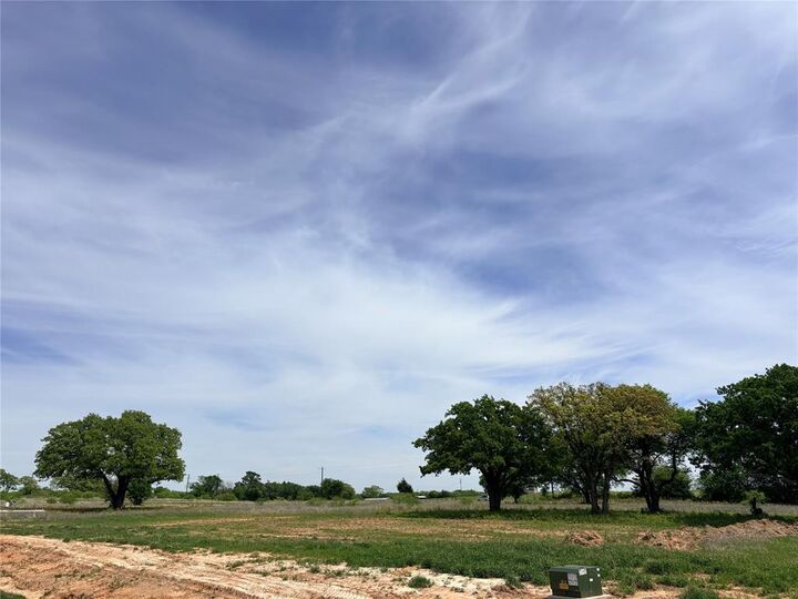 Property Photo:  168 Daggett Drive  TX 76234 