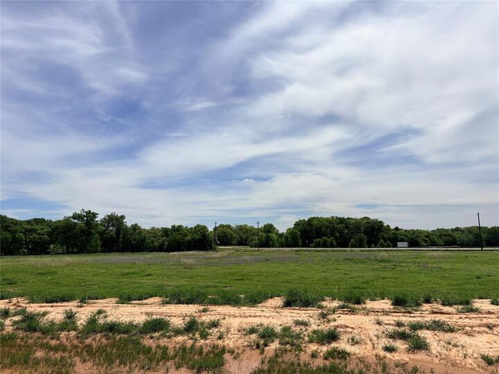 Property Photo:  156 Daggett Drive  TX 76234 
