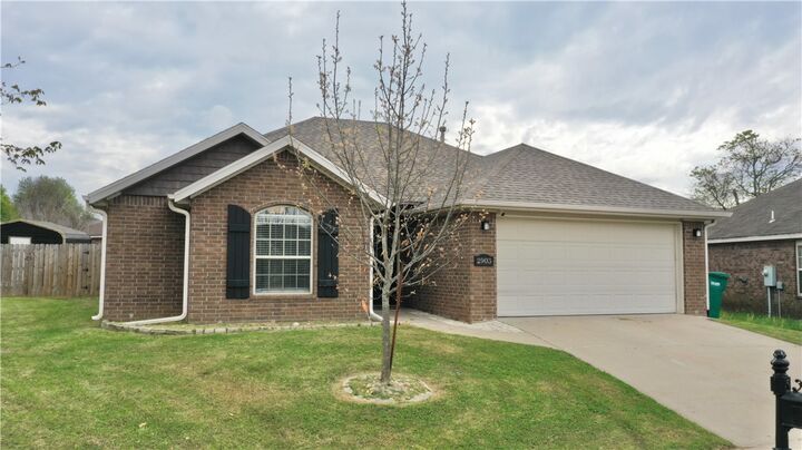 Property Photo: 2903 S D Street AR 72758