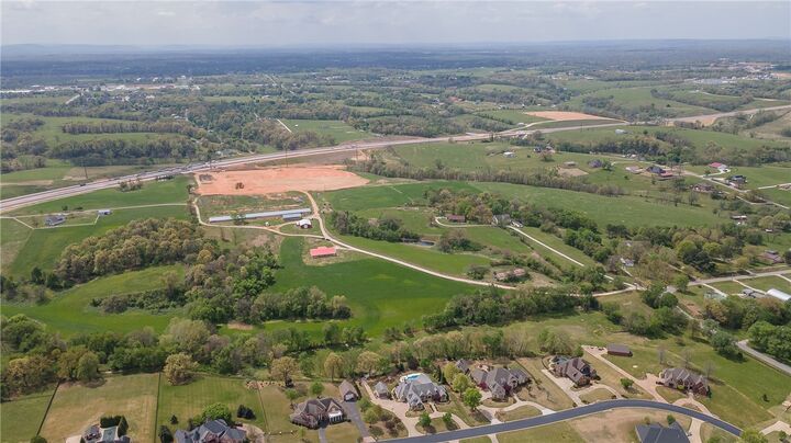 Property Photo: 1829 Brush Creek Road AR 72762