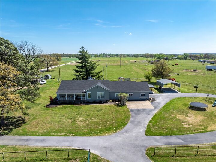 Property Photo:  19611 W Nokes Farm Road  AR 72761 